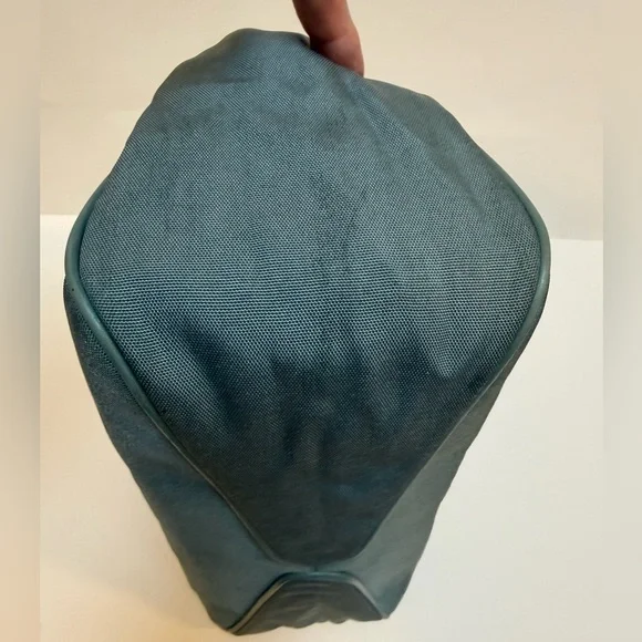 Gucci Vintage Blue Quiet Luxury Bag EUC - Picture 16 of 17